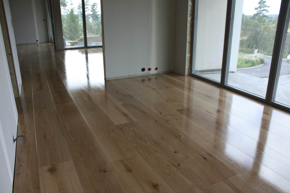 overfalte på gulv behandlet